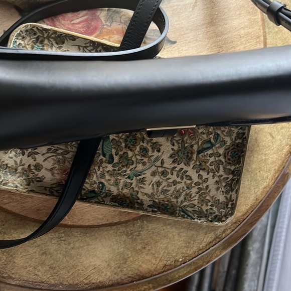 Halston small bag - Picture 4 of 4